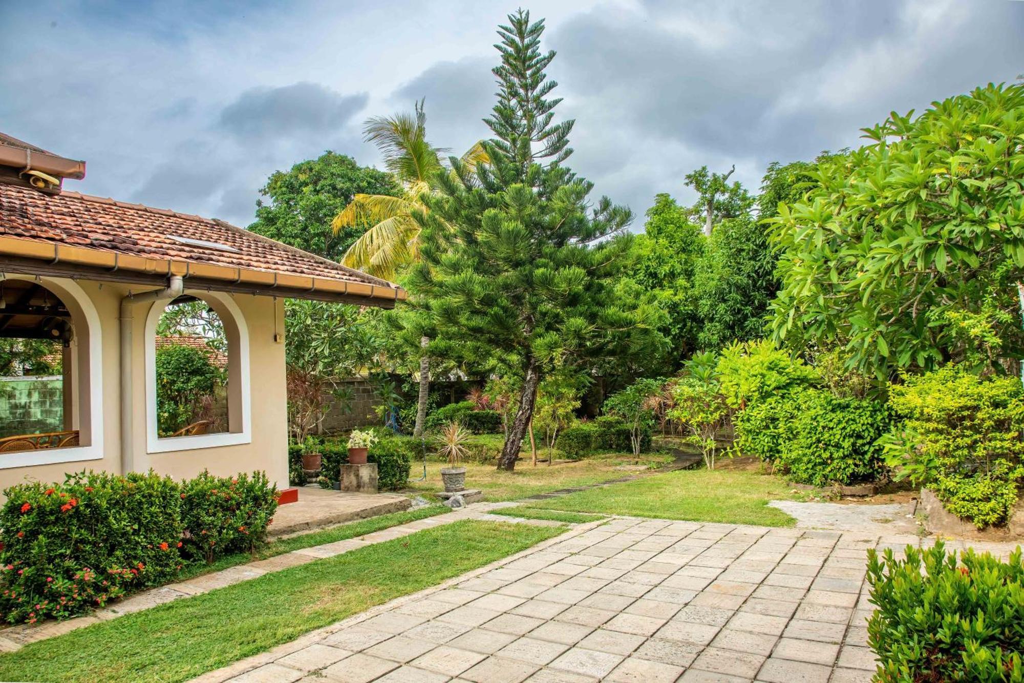 Fuchs Villas Negombo Exterior foto