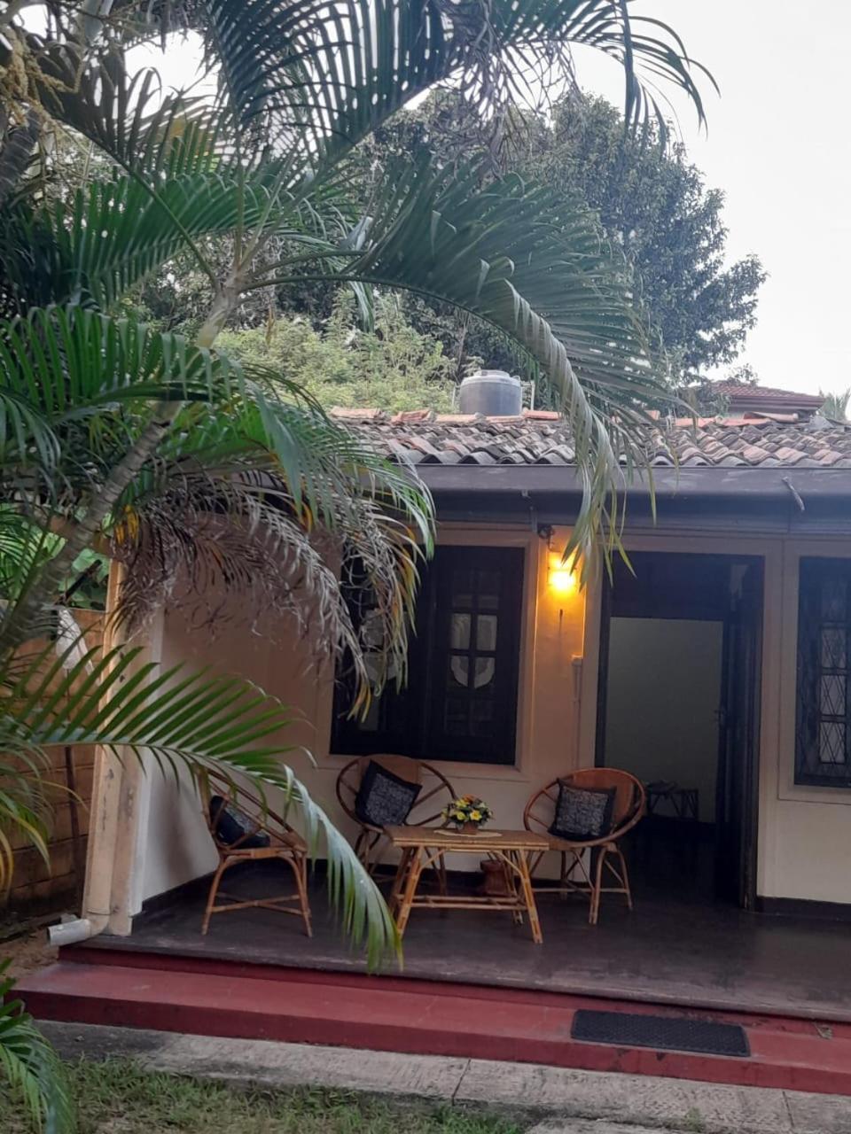 Fuchs Villas Negombo Exterior foto